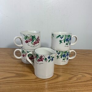 Vintage Majesticware mugs and creamer 1997